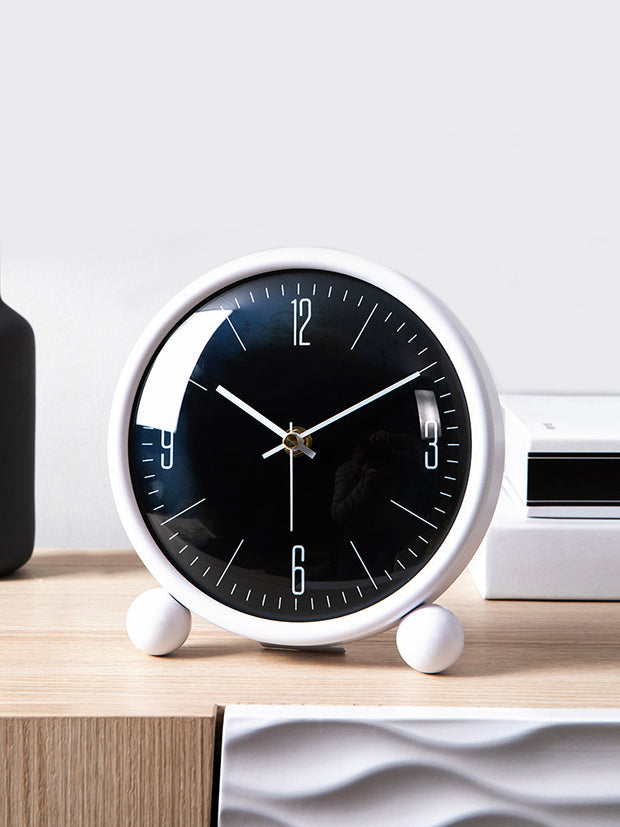 Contemporary Minimalist Desk Clocks
